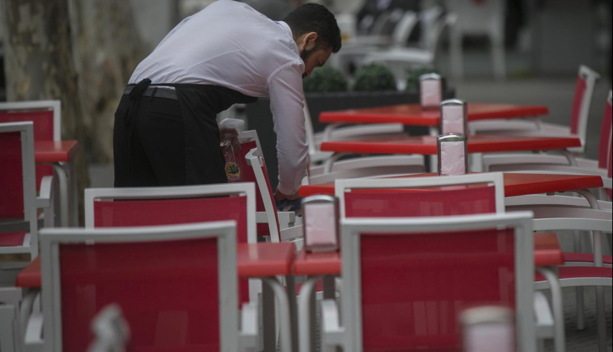 Canarias cree que el paro continuará bajando si se sigue invirtiendo en formación y cualificación