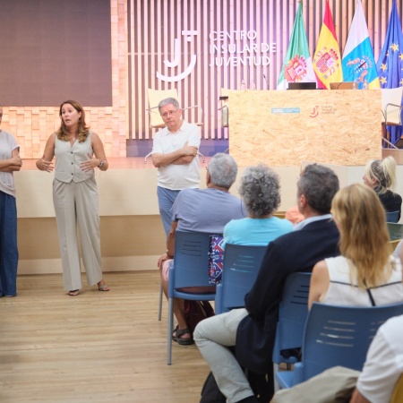 Lola García: “La implantación de infraestructuras energéticas deberá respetar siempre el planeamiento que decidan las administraciones y el sentir de la ciudadanía de la Isla”