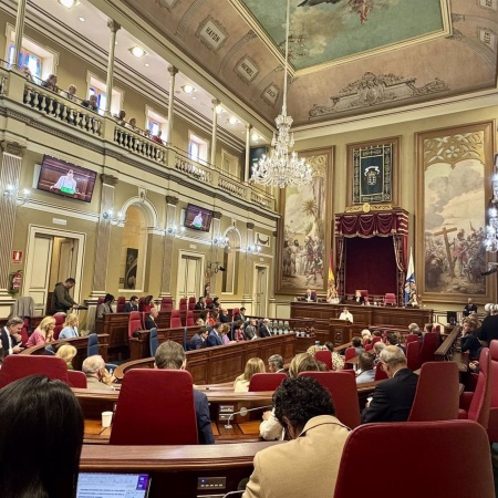 Luz verde del Parlamento a la tramitación de la ley de alquiler vacacional tras rechazar enmiendas de PSOE y Vox