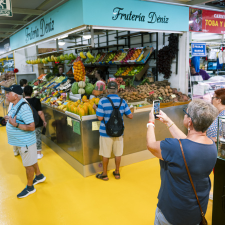 El Mercado de La Laguna celebra el Día de la Madre con una jornada de actividades para toda la familia