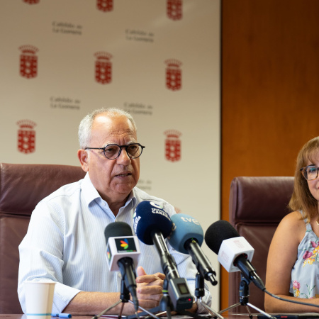 El Cabildo de La Gomera resuelve el segundo listado de becas y supera el millón de euros para ayudas al estudio
