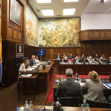 Antonio Morales: “Gran Canaria progresa de forma equilibrada con un modelo claro de desarrollo sostenible y que garantiza los derechos sociales”