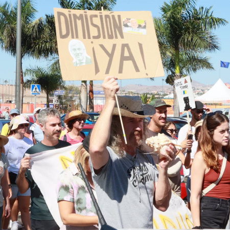 Intersindical Canaria apoya las manifestaciones de 'Canarias tiene un límite' y solicita una ley de residencia