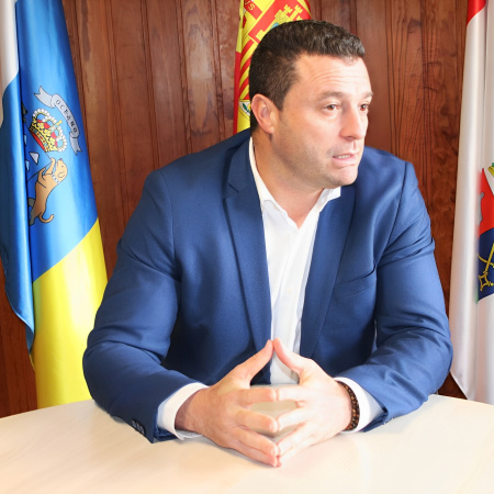 Óscar Noda convoca a El Golfo y Uga para detallar los proyectos de saneamiento que están en licitación