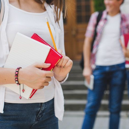 Universidades publica la tercera resolución provisional de becas del curso 2024/2025