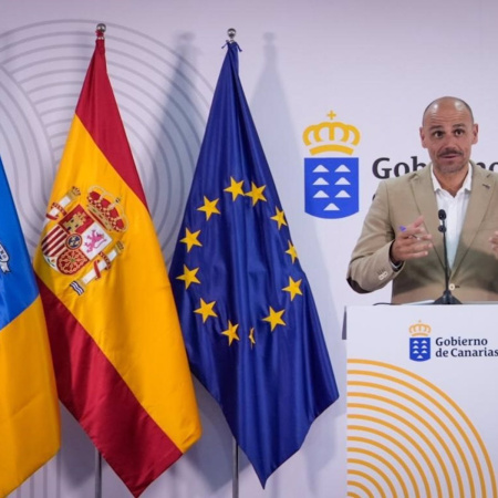 Canarias dice que el reparto de los menores migrantes debe comenzar "de manera inexcusable" antes de verano