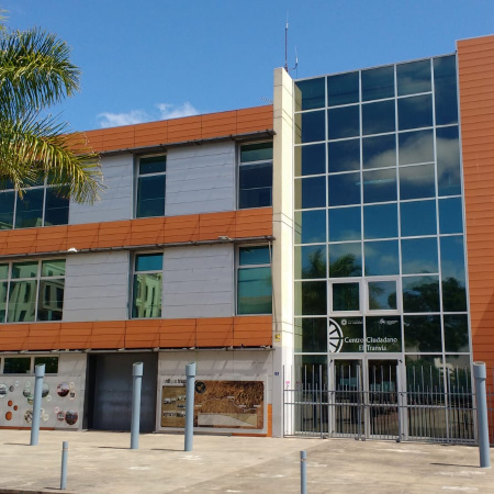 La Laguna pone en marcha un plan integral de mejora de accesibilidad en los centros ciudadanos