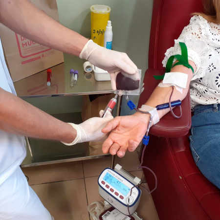 Canarias hace un llamamiento urgente para que la población done sangre y poder aumentar las reservas