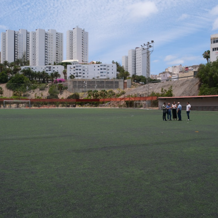 Hoya de La Plata contará con el primer campo de fútbol de césped artificial con relleno orgánico de Las Palmas de Gran Canaria