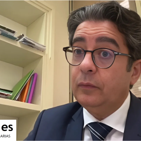 Pedro Martín acusa a Fernando Clavijo de mentir cuando dice que “Ni unos ni otros quieren a los negritos en España”