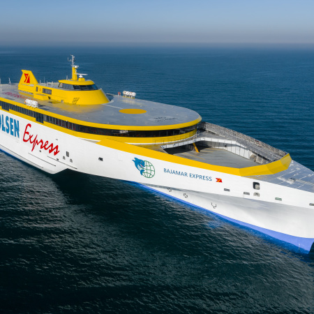 Fred. Olsen Express arranca el verano con unas previsiones de más de 400.000 pasajeros por mes