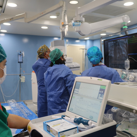 El Hospital Molina Orosa implanta con éxito el primer marcapasos sin cable