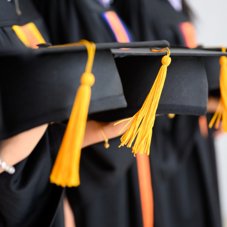 Canarias convoca las becas universitarias 2025/2026 con una dotación de 10,5 millones de euros