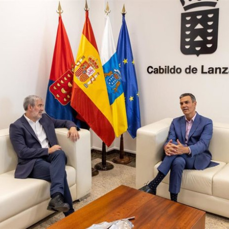 Clavijo asegura que "no hay ningún plan y la improvisación sigue igual" sobre la salida de menores migrantes asilados