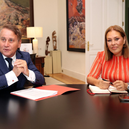 Astrid Pérez lidera en el Parlamento el inicio de la ronda presupuestaria 2026 junto al Consejo Consultivo