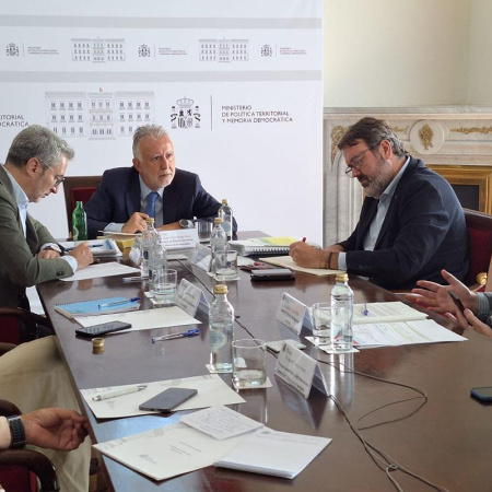 El Gobierno culmina el proceso administrativo para la reubicación de los primeros menores migrantes no acompañados llegados tras la declaración de contingencia migratoria