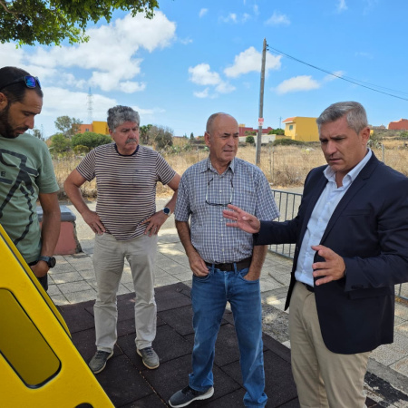 La Laguna planifica con los vecinos de San Bartolomé de Geneto el nuevo parque infantil del barrio