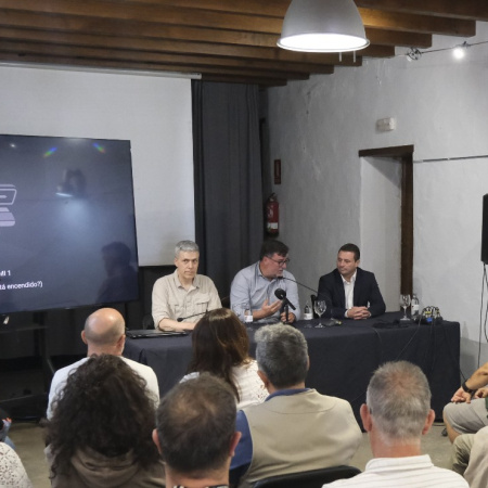 El Ayuntamiento de San Bartolomé ratifica su compromiso con el desarrollo sostenible y las comunidades energéticas locales en Lanzarote