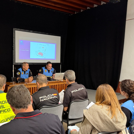 La Laguna coordina el dispositivo de seguridad para garantizar el buen desarrollo de la Noche en Blanco del 29 de noviembre