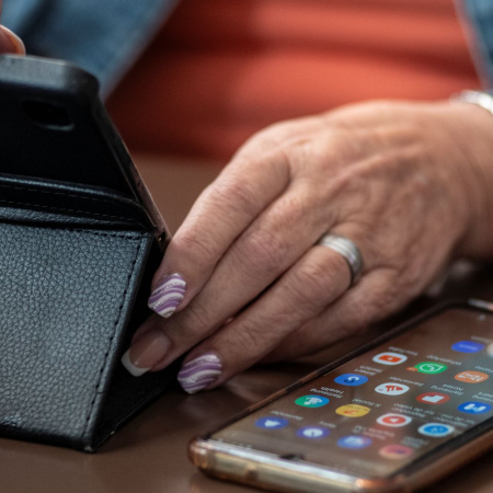 El Gobierno de Canarias marca nuevos hitos en digitalización y lidera el acceso a internet entre la población mayor