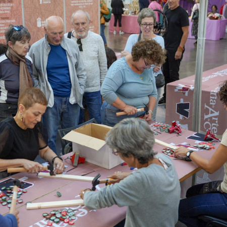 La Feria de Artesanía de Canarias cubre las 110 plazas de los talleres para adultos
