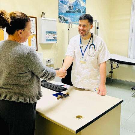 El Barómetro Sanitario indica que el 75 % de los pacientes valora positivamente la atención en los centros de salud