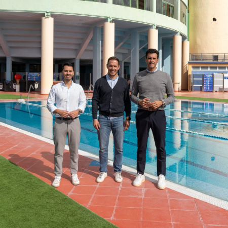 Transición Ecológica impulsa la climatización eficiente de la piscina municipal de Tazacorte