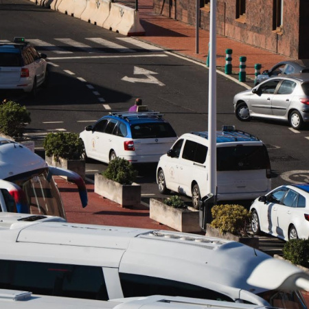 El Cabildo de La Gomera resuelve la convocatoria de ayudas al sector del taxi con más de 249 mil euros de inversión