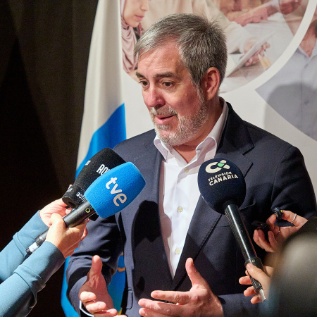 Clavijo reclama a PSOE y NC-BC que tengan "altura de miras" y apoyen el 'Decreto Canarias'