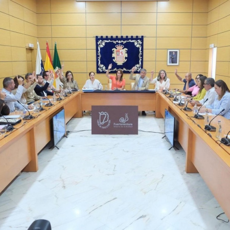 La presidenta del Cabildo de Fuerteventura cesa al consejero Matías Peña tras la ruptura entre AM-CC y ALxLAN