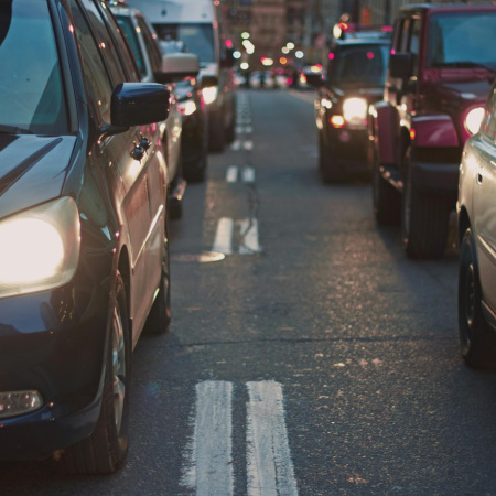 El 64% de los ciudadanos de Las Palmas de Gran Canaria utiliza el coche privado de manera habitual, según un estudio
