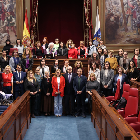 Astrid Pérez: “Hoy no celebramos la perfección, celebramos el coraje cotidiano de las mujeres que sostienen Canarias”