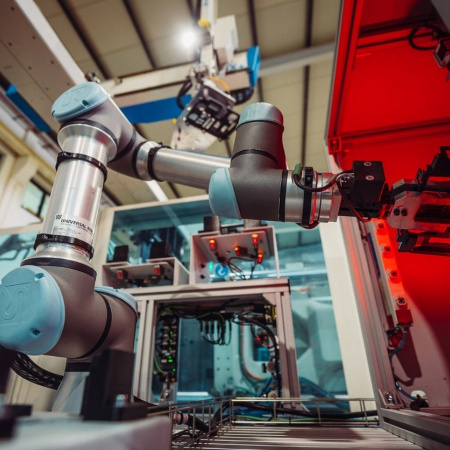 La producción industrial en Canarias baja un 3,9% en enero, 1,2 puntos más que la media nacional