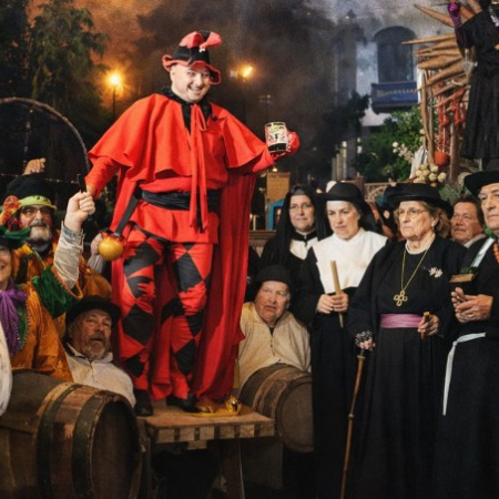 La plaza de San Gregorio de Telde acoge ‘La Batalla de Don Carnal y Doña Cuaresma’