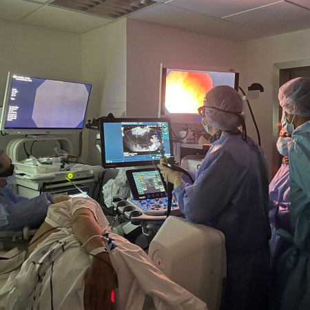 El Hospital La Candelaria incorpora una técnica que facilita la ingestión en casos de obstrucción digestiva