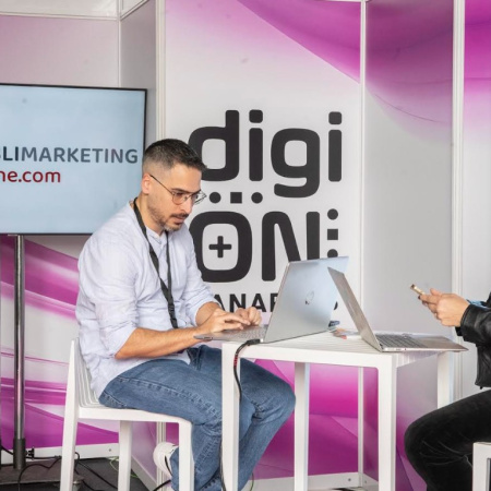 Especialistas en innovación y medio centenar de empresas impulsan la digitalización empresarial en DigiON Canarias