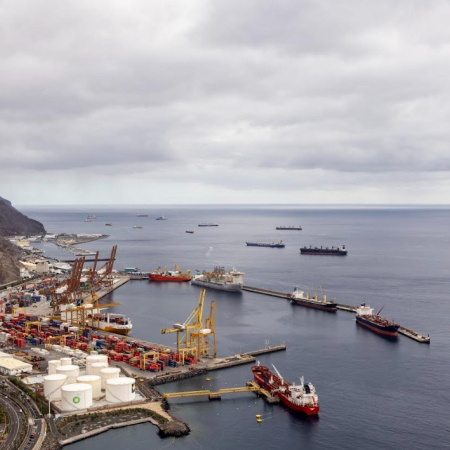 El Puerto de Tenerife reúne al sector marítimo internacional para analizar el futuro del suministro de combustibles