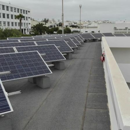 El Cabildo de Lanzarote denuncia el intento del PSOE por retorcer la realidad en materia energética