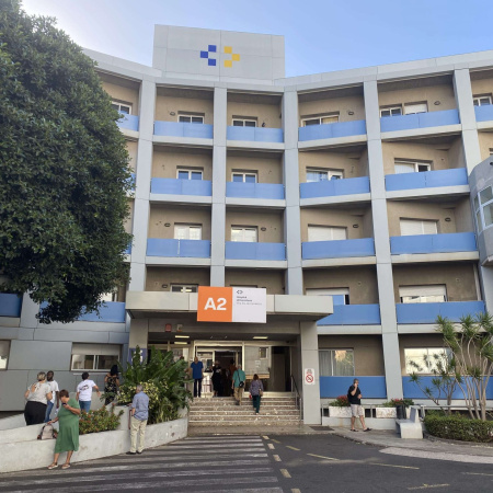 El Hospital La Candelaria organiza una jornada formativa para captar talento entre futuros especialistas sanitarios