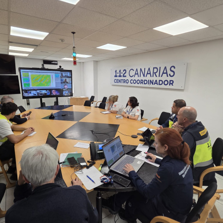 El Gobierno de Canarias pide a la población cautela ante el empeoramiento meteorológico por la cercanía de Therese