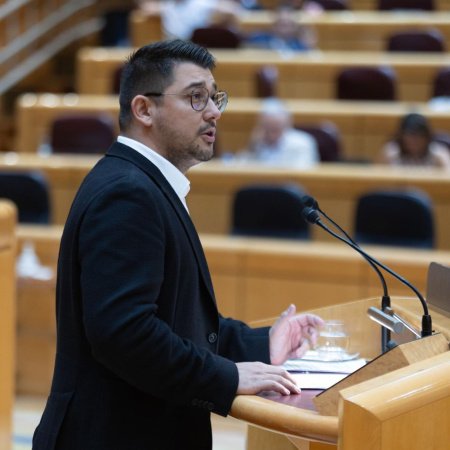 Fabián Chinea (ASG) exige en la Comisión de Autonomías del Senado un plan urgente y específico para frenar la crisis de vivienda en Canarias y Baleares