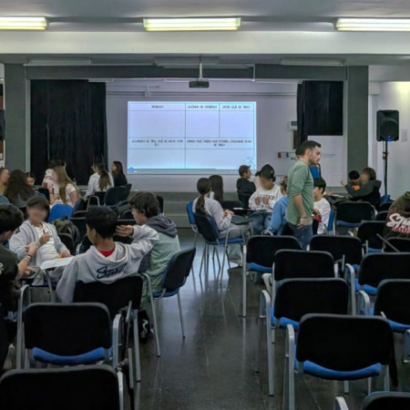 Mogán impulsa la separación de residuos orgánicos con talleres en centros educativos