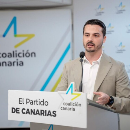 CC recuerda a Torres que el modelo aeroportuario en Canarias ya "está definido" en su Estatuto y toca "hacerlo efectivo"