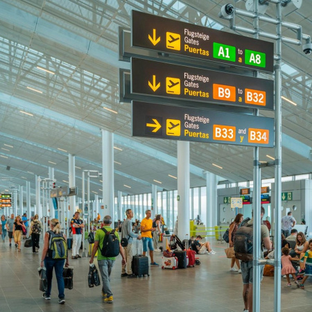 Los aeropuertos canarios operarán unos 1.303 vuelos este Jueves Santo