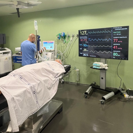 Medicina Intensiva del Insular-Materno Infantil impulsa la simulación clínica para la formación de sus residentes