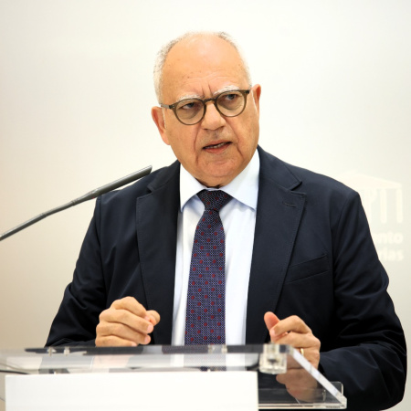 Curbelo pide reforzar las medidas anticrisis ante el impacto “más intenso” en Canarias de la guerra en Oriente Medio