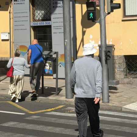 La Orotava instala sistemas acústicos en sus semáforos para mejorar la seguridad de las personas con discapacidad visual