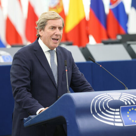 Gabriel Mato celebra que el Parlamento Europeo de “un mensaje claro de compromiso con el POSEI y las RUP”