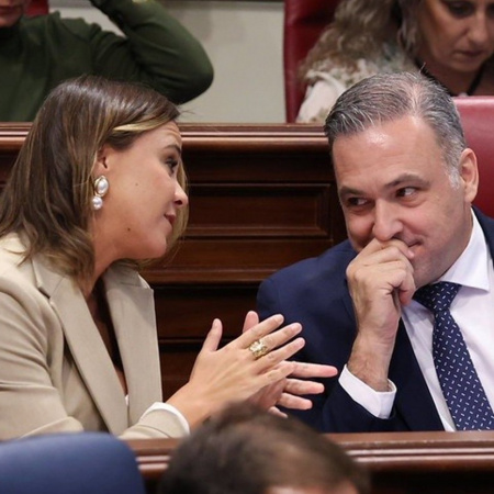 El Parlamento pide la modificación de la ley de Costas para preservar los núcleos tradicionales de Canarias