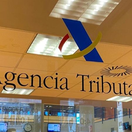 Más de 4.494.000 contribuyentes ya han recibido su devolución en el primer mes de campaña, por un importe de 3.147 millones de euros